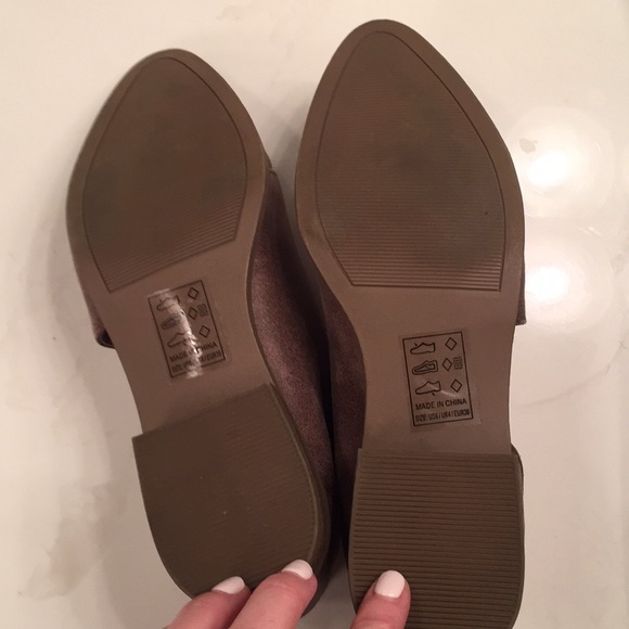 Shoes - Picture 3 of 3